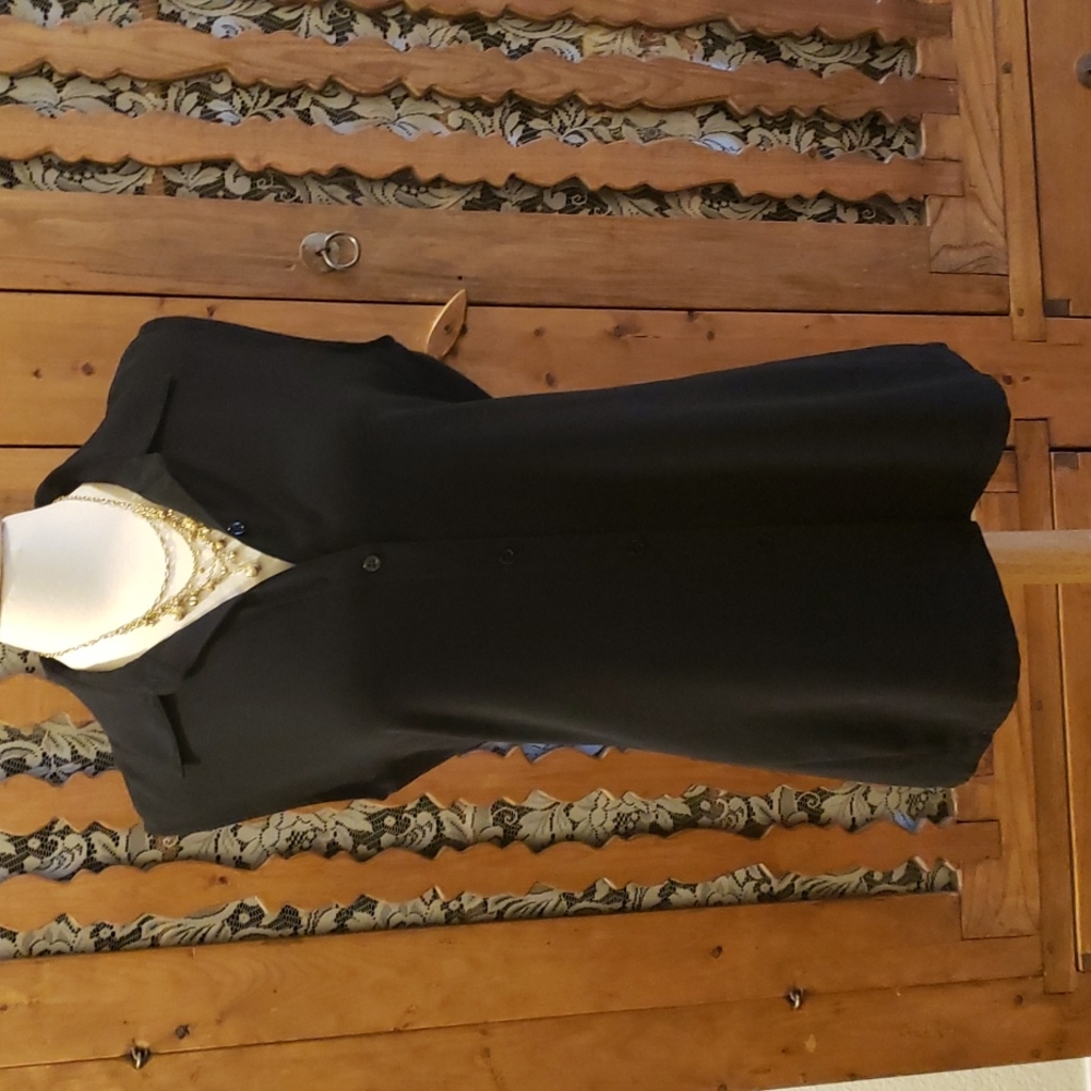 Preston & York black sleeveless tunic